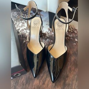 Vince Camuto Black Pumps